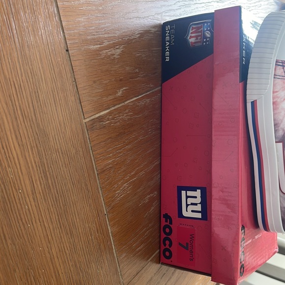NWT New York, Giants women’s sneakers size 7 - Picture 5 of 5